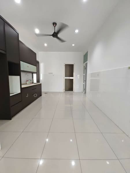 Semi-Detached House for Sale in Setia Damai (Setia Alam) - Joanne Tan - Kitchen - PropertyGuru.com.my