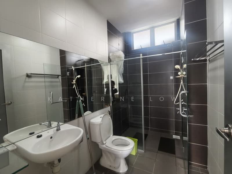 Kondominium untuk Disewa di The Seed Taman Sutera Utama - Katherine Low - Bathroom - PropertyGuru.com.my