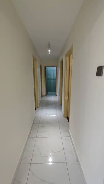 Condominium for Rent at Green Avenue Condominium - JJ Lim - Corridor - PropertyGuru.com.my