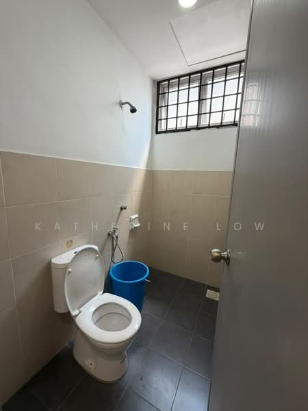Shop for Rent in Setia Tropika (Johor Bahru) - Katherine Low - Bathroom - PropertyGuru.com.my