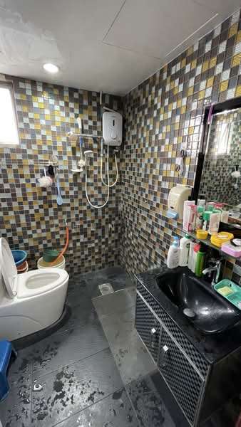 Service Residence for Sale at Rhythm Avenue - Chun Yip - Bathroom - PropertyGuru.com.my