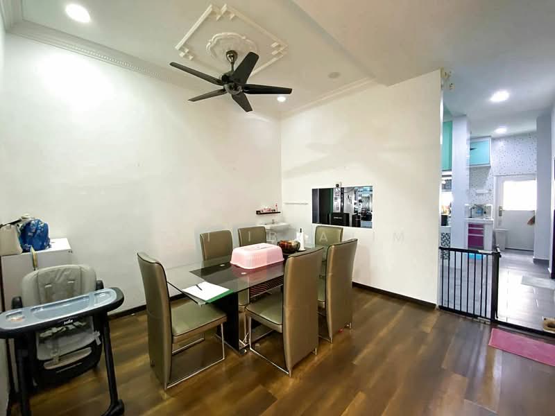 2.5-storey Terraced House for Sale in Ukay Perdana (Ulu Kelang) - Azli Ibrahim - Dining Room - PropertyGuru.com.my