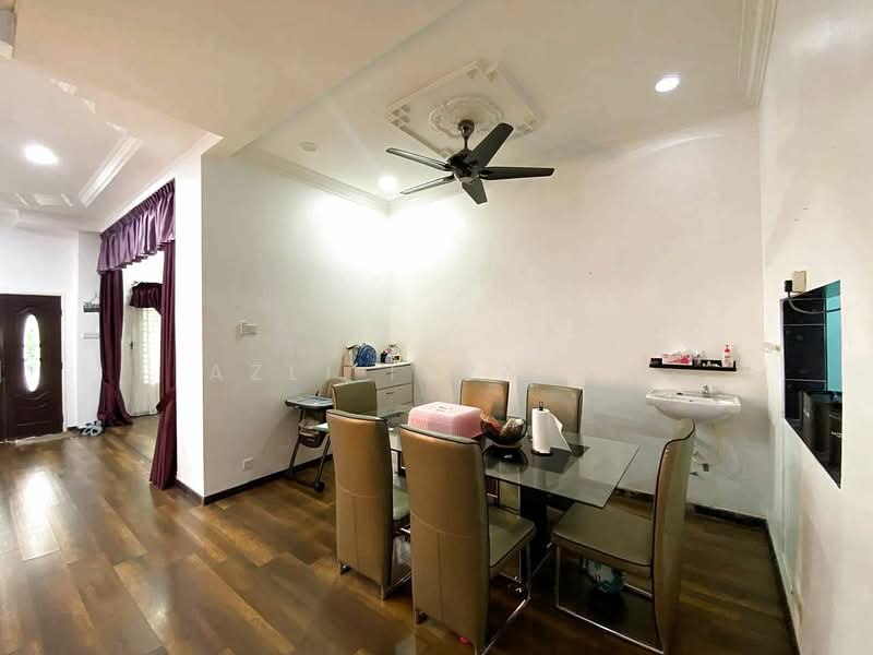 2.5-storey Terraced House for Sale in Ukay Perdana (Ulu Kelang) - Azli Ibrahim - Dining Room - PropertyGuru.com.my