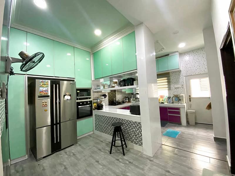 2.5-storey Terraced House for Sale in Ukay Perdana (Ulu Kelang) - Azli Ibrahim - Kitchen - PropertyGuru.com.my