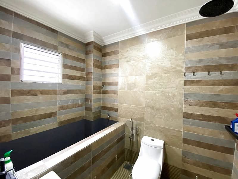 2.5-storey Terraced House for Sale in Ukay Perdana (Ulu Kelang) - Azli Ibrahim - Bathroom - PropertyGuru.com.my
