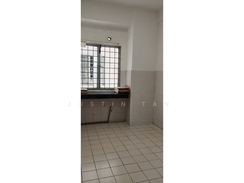 Condominium for Rent at Ridzuan Condominium - Justin Tan - Kitchen - PropertyGuru.com.my