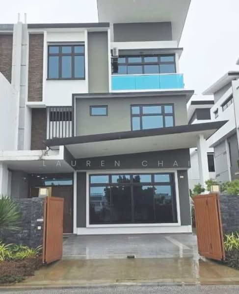 Rumah Berkembar untuk Dijual di Nusa Sentral (Iskandar Puteri (Nusajaya)) - Lauren Chai - Exterior - PropertyGuru.com.my