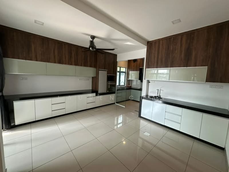 Cluster House for Sale in Skudai (Johor) - Lauren Chai - Kitchen - PropertyGuru.com.my