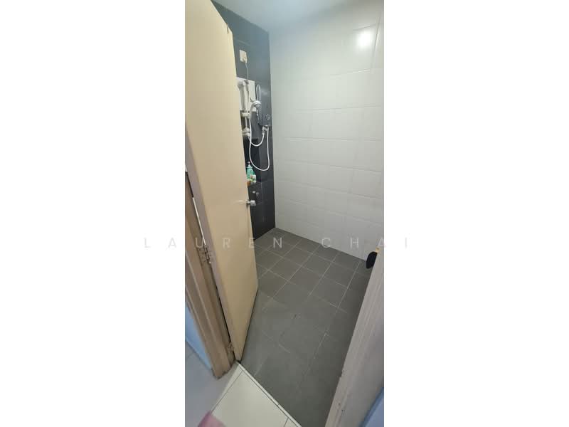 2-storey Terraced House for Sale in Taman Seri Austin (Tebrau) - Lauren Chai - Bathroom - PropertyGuru.com.my