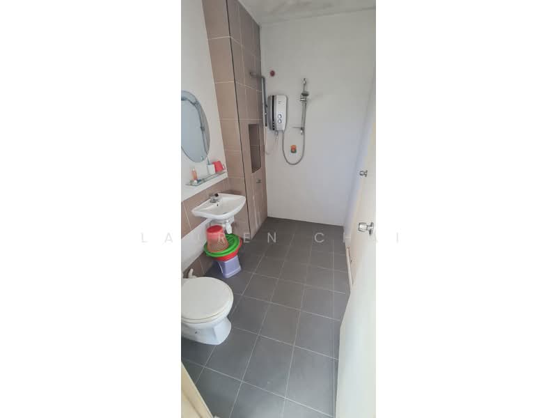 2-storey Terraced House for Sale in Taman Seri Austin (Tebrau) - Lauren Chai - Bathroom - PropertyGuru.com.my