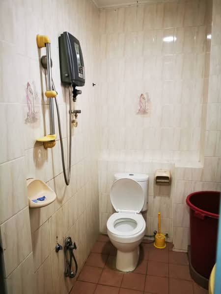 Rumah Teres 2 Tingkat untuk Disewa di Kuala Lumpur (Kuala Lumpur) - Eng Swee Siong - Bathroom - PropertyGuru.com.my