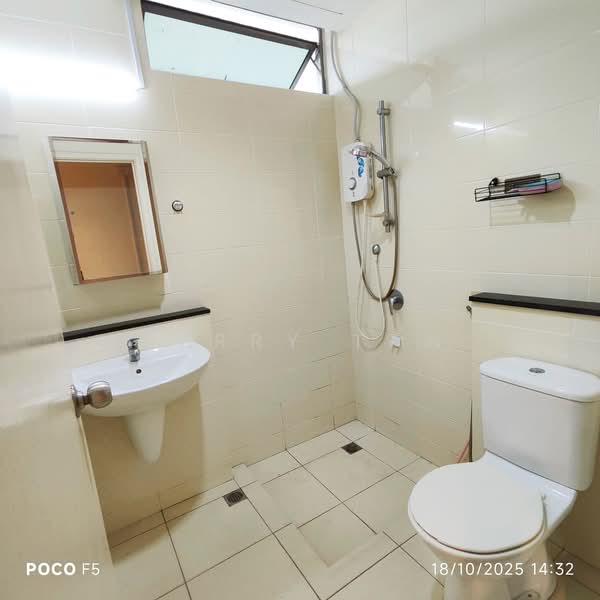 Kondominium untuk Disewa di All Seasons Park - Jerry Tan - Bathroom - PropertyGuru.com.my