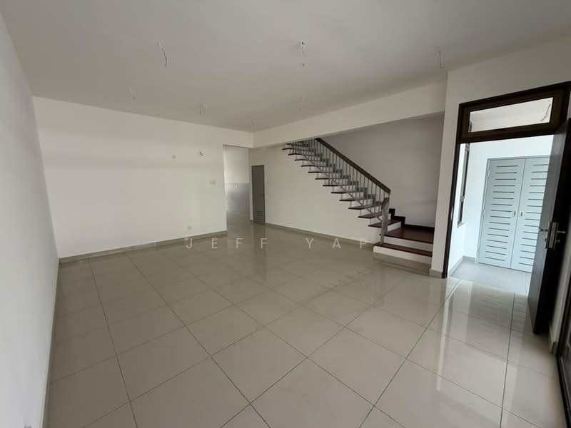 2-storey Terraced House for Sale in Skudai (Johor) - Jeff Yap - Living Room - PropertyGuru.com.my