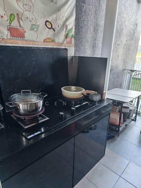 Kediaman Servis untuk Dijual di The Era @ Duta North - Vincent Yeoh - Kitchen - PropertyGuru.com.my