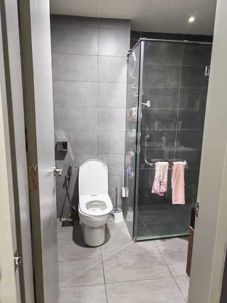 Kediaman Servis untuk Dijual di The Era @ Duta North - Vincent Yeoh - Bathroom - PropertyGuru.com.my