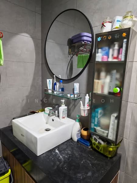 Kediaman Servis untuk Dijual di The Era @ Duta North - Vincent Yeoh - Bathroom - PropertyGuru.com.my