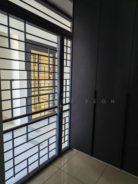 Kediaman Servis untuk Dijual di The Era @ Duta North - Vincent Yeoh - Entrance - PropertyGuru.com.my