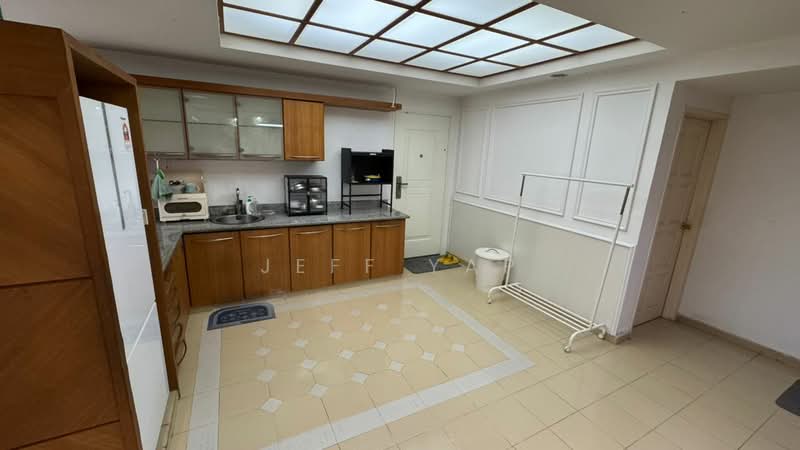 Semi-Detached House for Sale in Taman Perling (Perling) - Jeff Yap - Kitchen - PropertyGuru.com.my