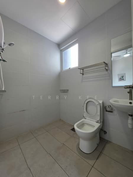 Pangsapuri untuk Disewa di Nadayu 801 - Terry Kee - Bathroom - PropertyGuru.com.my
