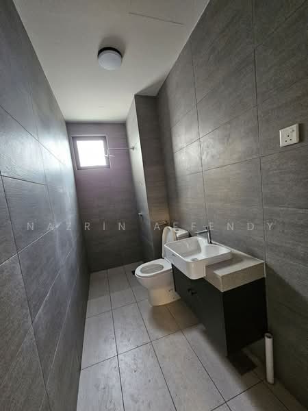Kondominium untuk Disewa di Subang Bestari - Nazrin Affendy - Bathroom - PropertyGuru.com.my