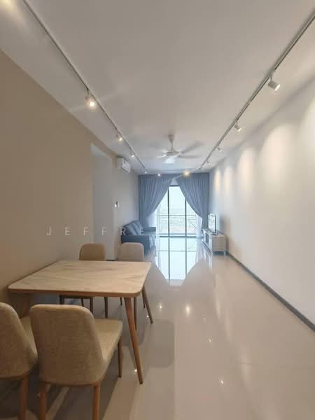 Servis Apartment untuk Dijual di United Point (Residensi Berpadu) - Jeffrey Tham - Living Room - PropertyGuru.com.my