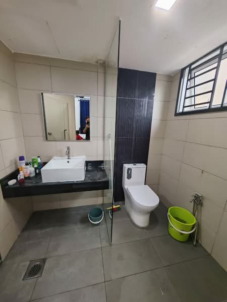 Apartment for Sale at Larkin Residence Phase 2 - Bee Ng - Bathroom - PropertyGuru.com.my