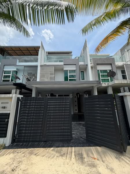 2-storey Terraced House for Rent in Bandar Sunway (Sunway) - Amy Sim - Exterior - PropertyGuru.com.my
