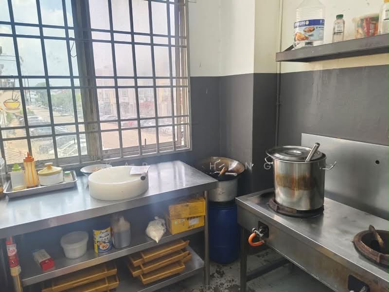 Kedai untuk Disewa di Taman Molek (Johor Bahru) - Karen Heng - PropertyGuru.com.my
