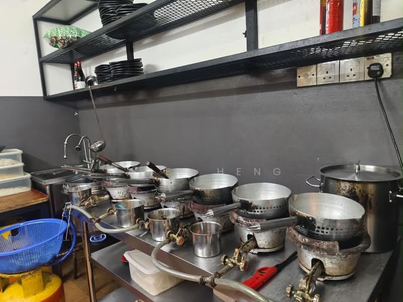 Kedai untuk Disewa di Taman Molek (Johor Bahru) - Karen Heng - PropertyGuru.com.my
