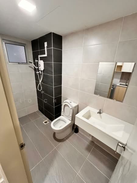 Servis Apartment untuk Disewa di One Maxim - Lo Chin Hooi - Bathroom - PropertyGuru.com.my