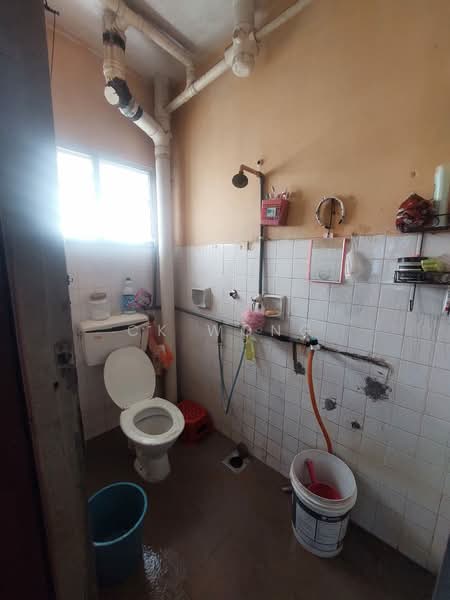 Apartment for Sale at Taman Sri Murni Fasa 2 - CK Wong - Bathroom - PropertyGuru.com.my