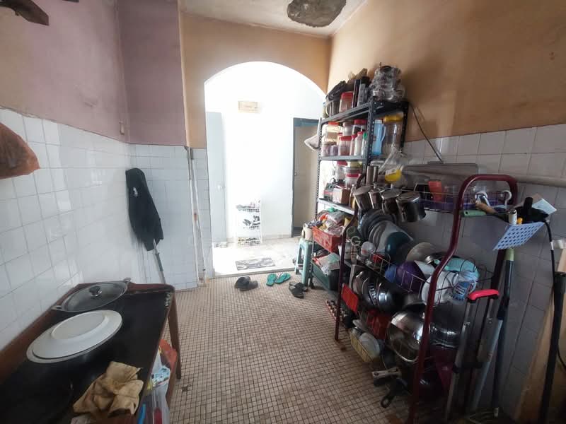 Apartment for Sale at Taman Sri Murni Fasa 2 - CK Wong - Kitchen - PropertyGuru.com.my