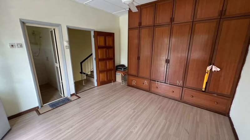 Rumah Teres 2 Tingkat untuk Dijual di Seksyen 5 Wangsa Maju (Wangsa Maju) - Azli Ibrahim - Bedroom - PropertyGuru.com.my