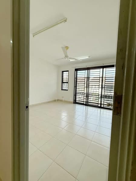 2-storey Terraced House for Rent in Nusa Bayu (Iskandar Puteri (Nusajaya)) - Noctis Tan - Living Room - PropertyGuru.com.my