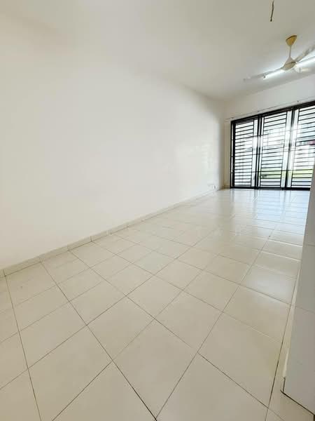 2-storey Terraced House for Rent in Nusa Bayu (Iskandar Puteri (Nusajaya)) - Noctis Tan - Living Room - PropertyGuru.com.my