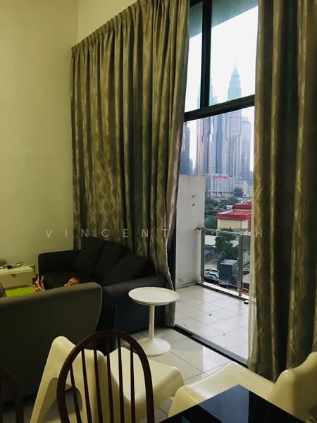 Servis Apartment untuk Dijual di Setia SKY Residences - Vincent Yeoh - Living Room - PropertyGuru.com.my