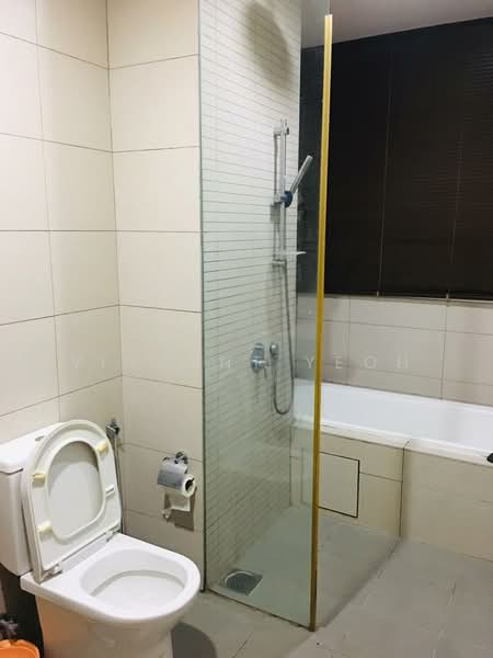Servis Apartment untuk Dijual di Setia SKY Residences - Vincent Yeoh - Bathroom - PropertyGuru.com.my