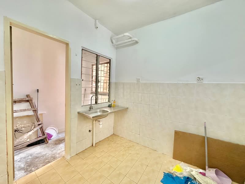 Kondominium untuk Dijual di Tiara Intan - Azli Ibrahim - Kitchen - PropertyGuru.com.my