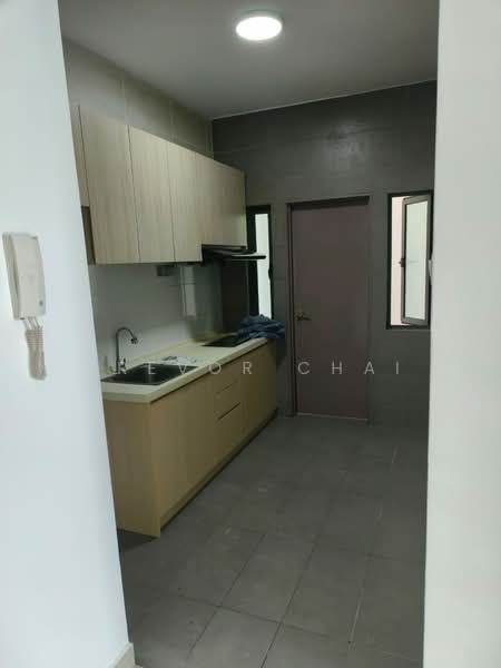 Servis Apartment untuk Dijual di Amerin Residence - Trevor Chai - Kitchen - PropertyGuru.com.my