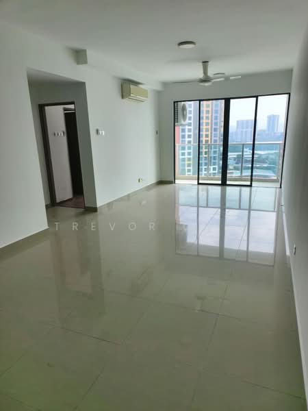 Servis Apartment untuk Dijual di Amerin Residence - Trevor Chai - Living Room - PropertyGuru.com.my