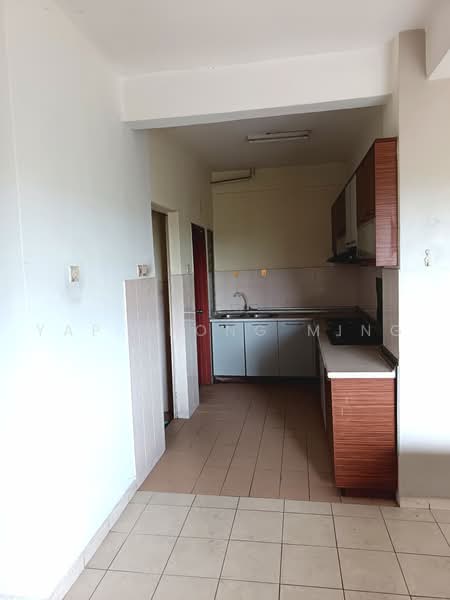 Apartment for Sale at Selesa I Resort Apartment (Pangsapuri Damai Mewah B) - Yap Seong Ming - Kitchen - PropertyGuru.com.my