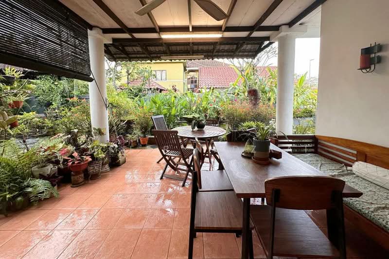 Semi-Detached House for Sale in Seksyen 8 (Kota Damansara) - Ammeer Nadzrai - Garden - PropertyGuru.com.my