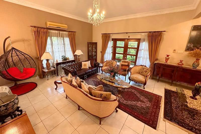 Semi-Detached House for Sale in Seksyen 8 (Kota Damansara) - Ammeer Nadzrai - Living Room - PropertyGuru.com.my