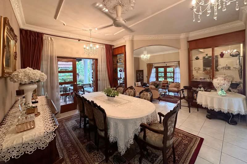 Semi-Detached House for Sale in Seksyen 8 (Kota Damansara) - Ammeer Nadzrai - Dining Room - PropertyGuru.com.my