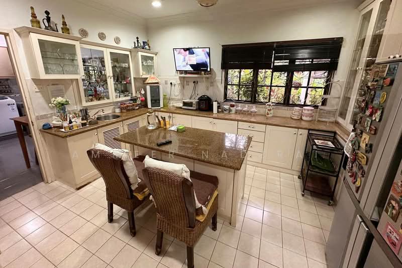 Semi-Detached House for Sale in Seksyen 8 (Kota Damansara) - Ammeer Nadzrai - Kitchen - PropertyGuru.com.my