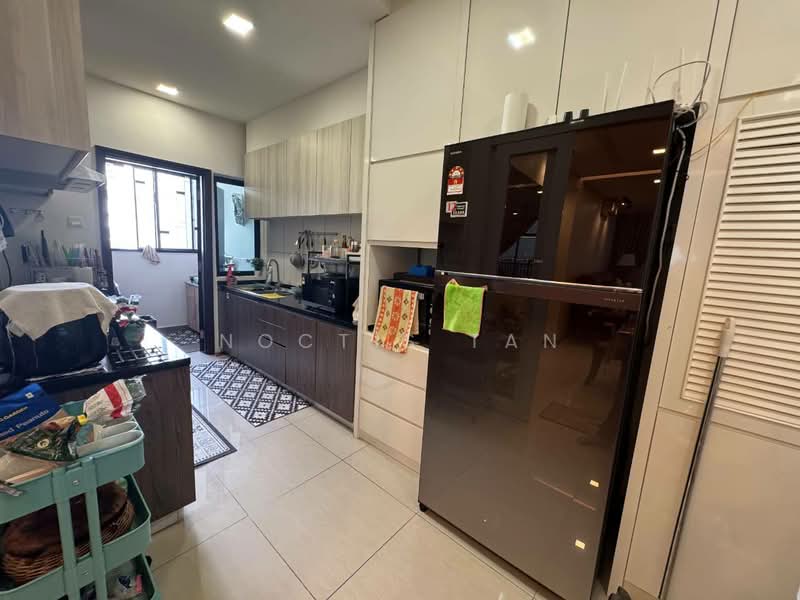 Servis Apartment untuk Disewa di Molek Regency - Noctis Tan - Kitchen - PropertyGuru.com.my