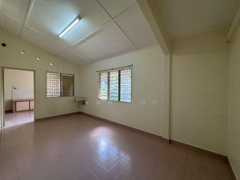 Rumah Berkembar untuk Dijual di Kampung Lapan (Melaka City) - Ivan Goh - PropertyGuru.com.my