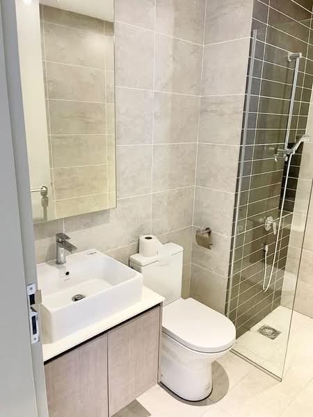 Servis Apartment untuk Disewa di Millerz Square Serviced Residence - Edward Yap - Bathroom - PropertyGuru.com.my