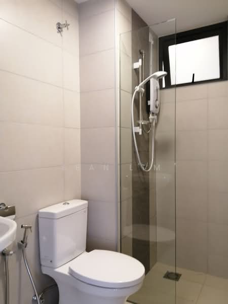 Servis Apartment untuk Dijual di Sfera Residency - Sean Lim - Bathroom - PropertyGuru.com.my