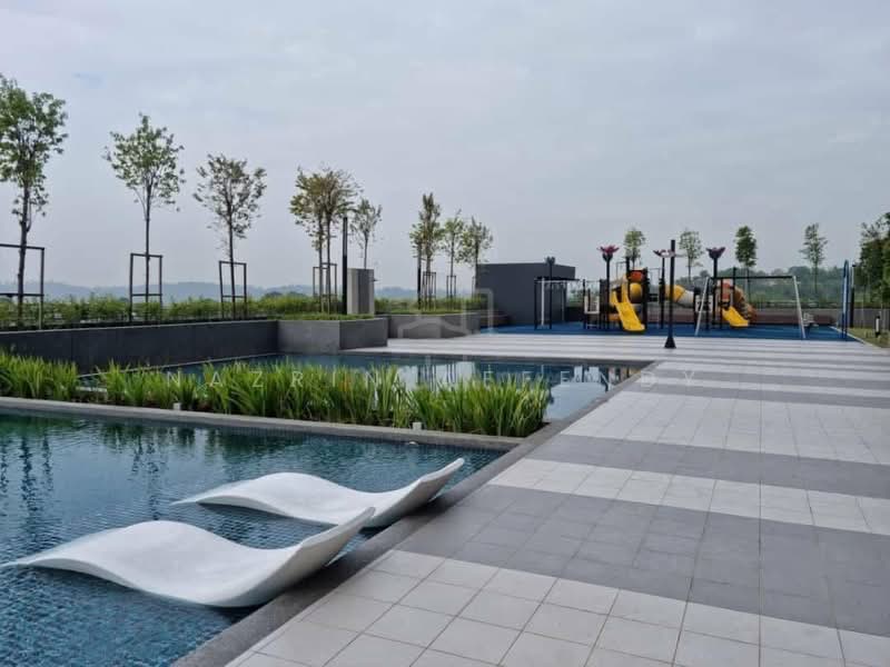 Kediaman Servis untuk Disewa di Tulip Residence - Nazrin Affendy - Pool - PropertyGuru.com.my
